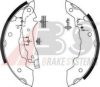 PEUGE 423649 Brake Shoe Set